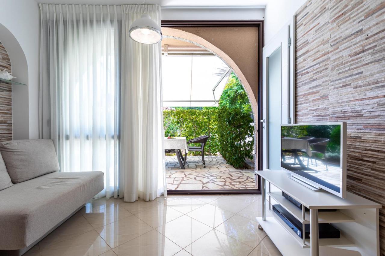 Apartments House Barbara Корнич Экстерьер фото