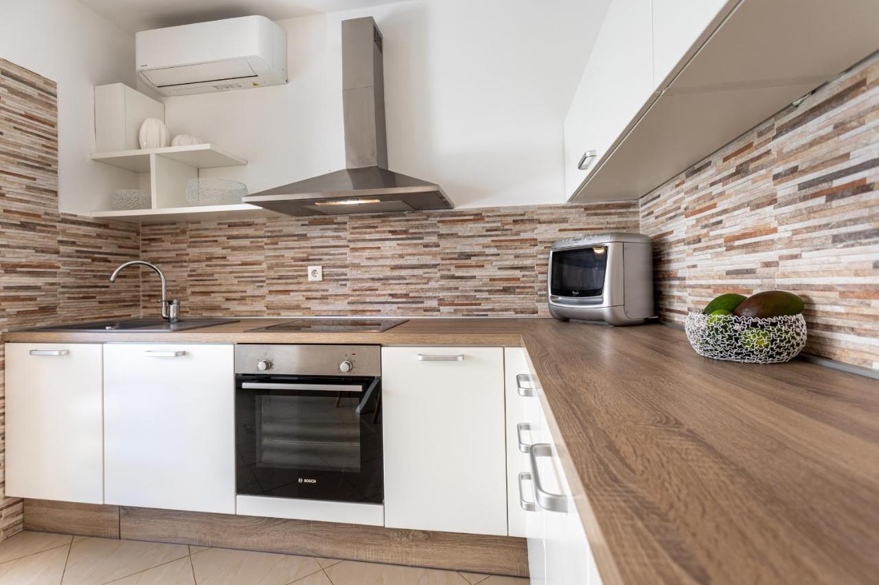 Apartments House Barbara Корнич Экстерьер фото